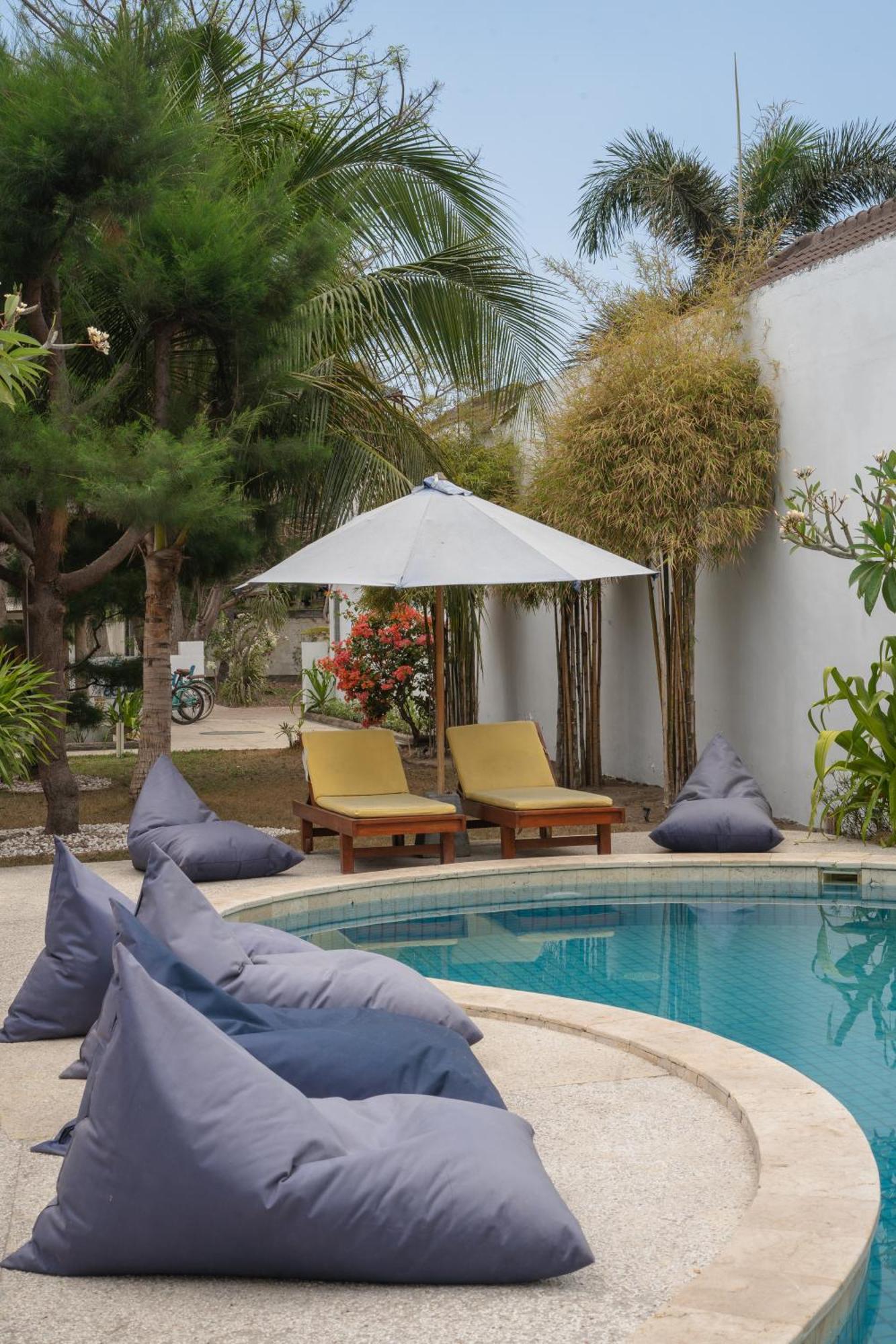 Villa Rika Gili Trawangan Extérieur photo
